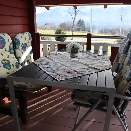 Lira Holiday home Drobollach am Faakersee